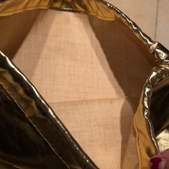 Gold Drawstring Backpack. New - Picture 2 of 3